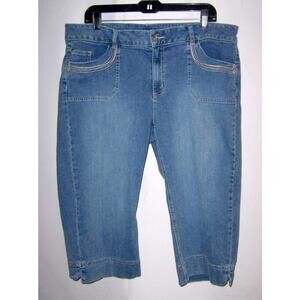 Liz & Co Stretch Blue Jeans - Capri/Bermuda - Women's 16